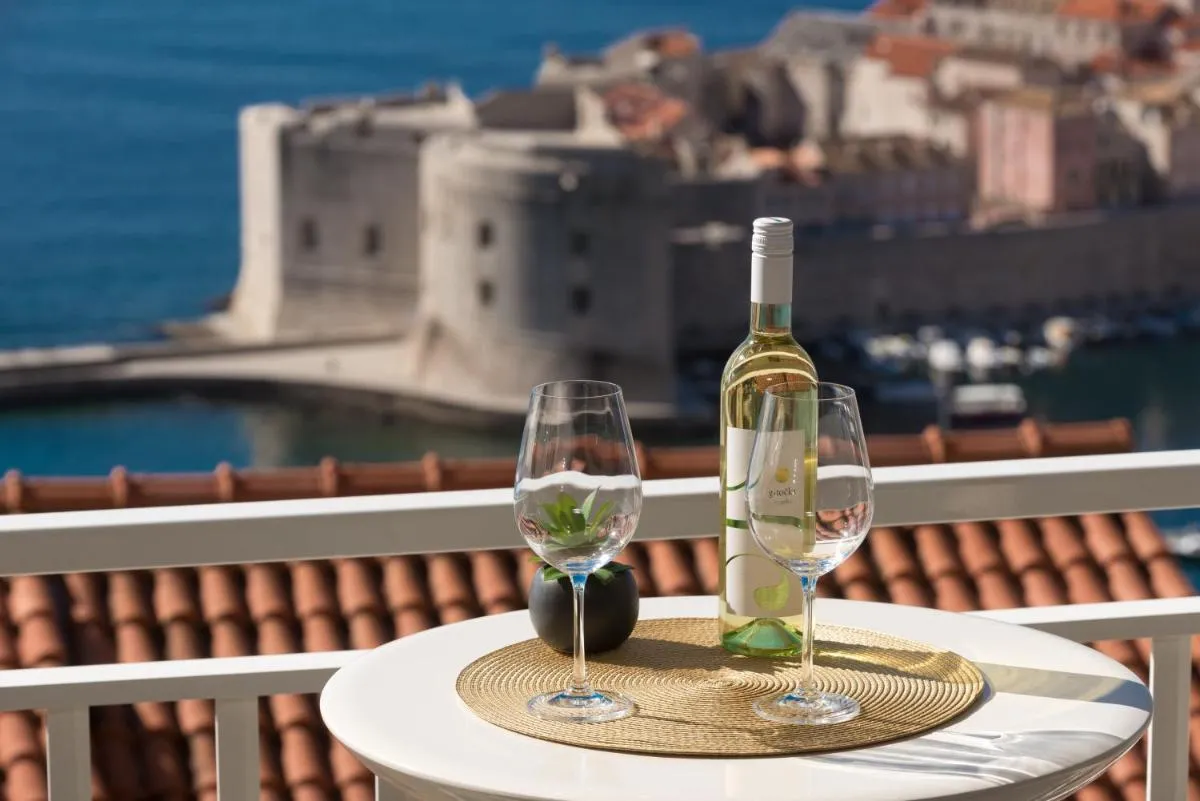 Image 4 of Portolan’s Amazing Old Town & Sea View