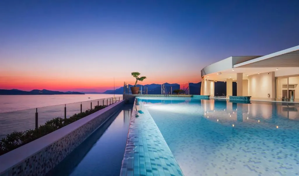 Image of Royal Blue Hotel
