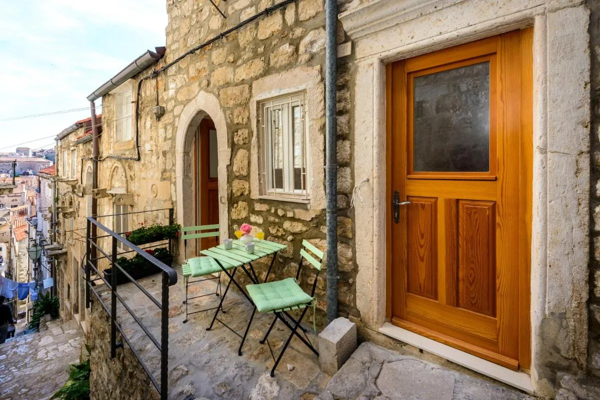 Image 5 of San Pietro apartment