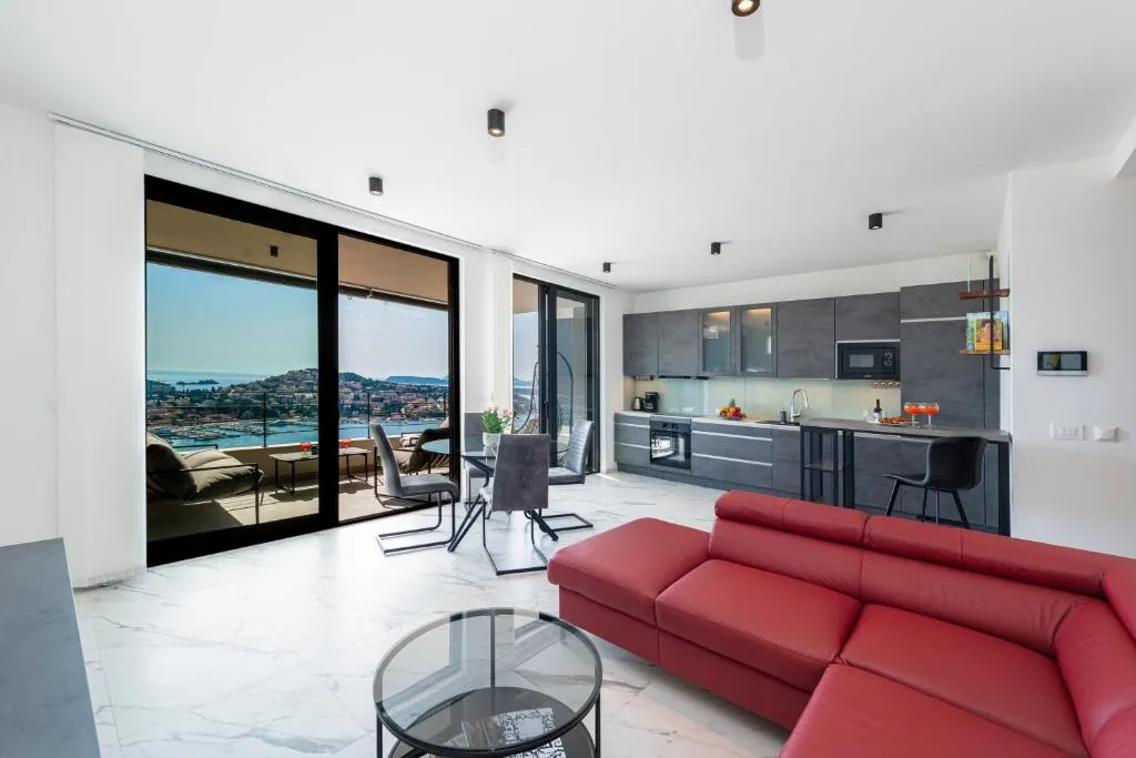 Image of Seaview Sunset Oasis