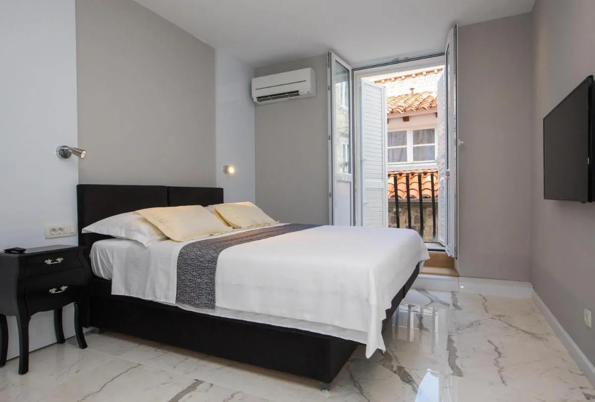 Image 1 of Soleil Luxury Rooms Old town
