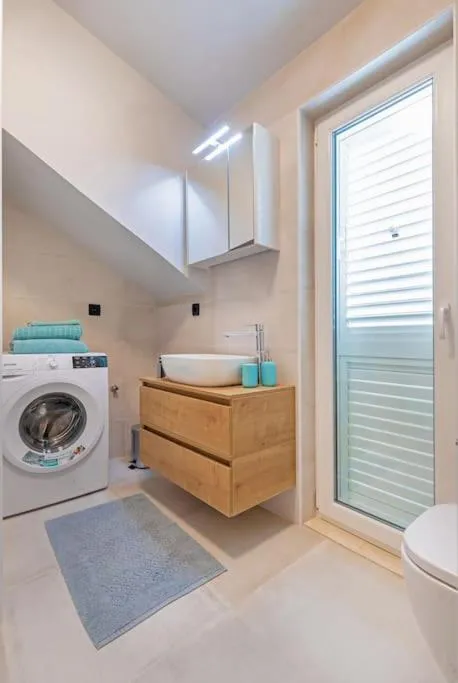 Image 4 of St Jakov Superior Beach Apartment with Free Parking