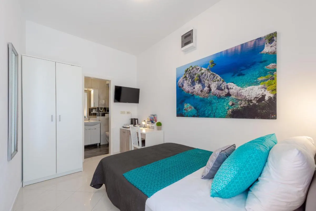 Image 3 of Studio Apartment & Room TEN – Free parking
