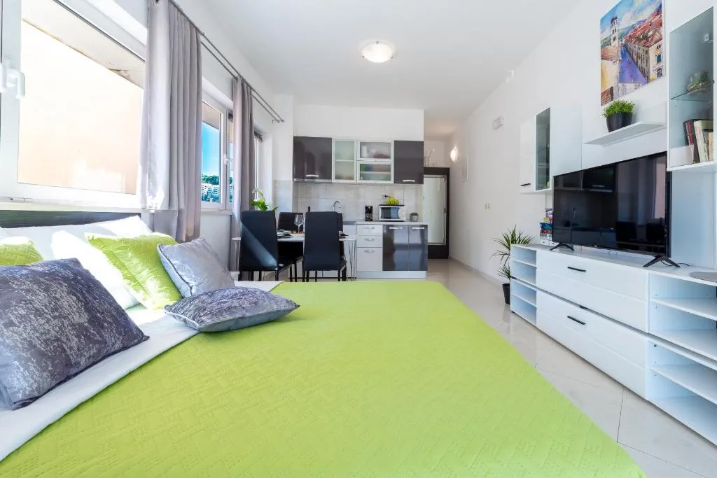 Image of Studio Apartment & Room TEN – Free parking