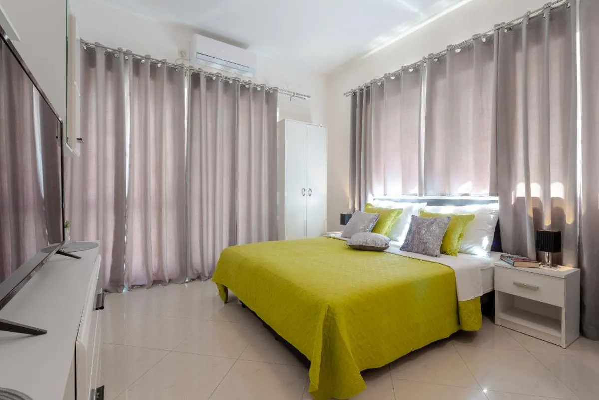 Image 6 of Studio Apartment & Room TEN – Free parking