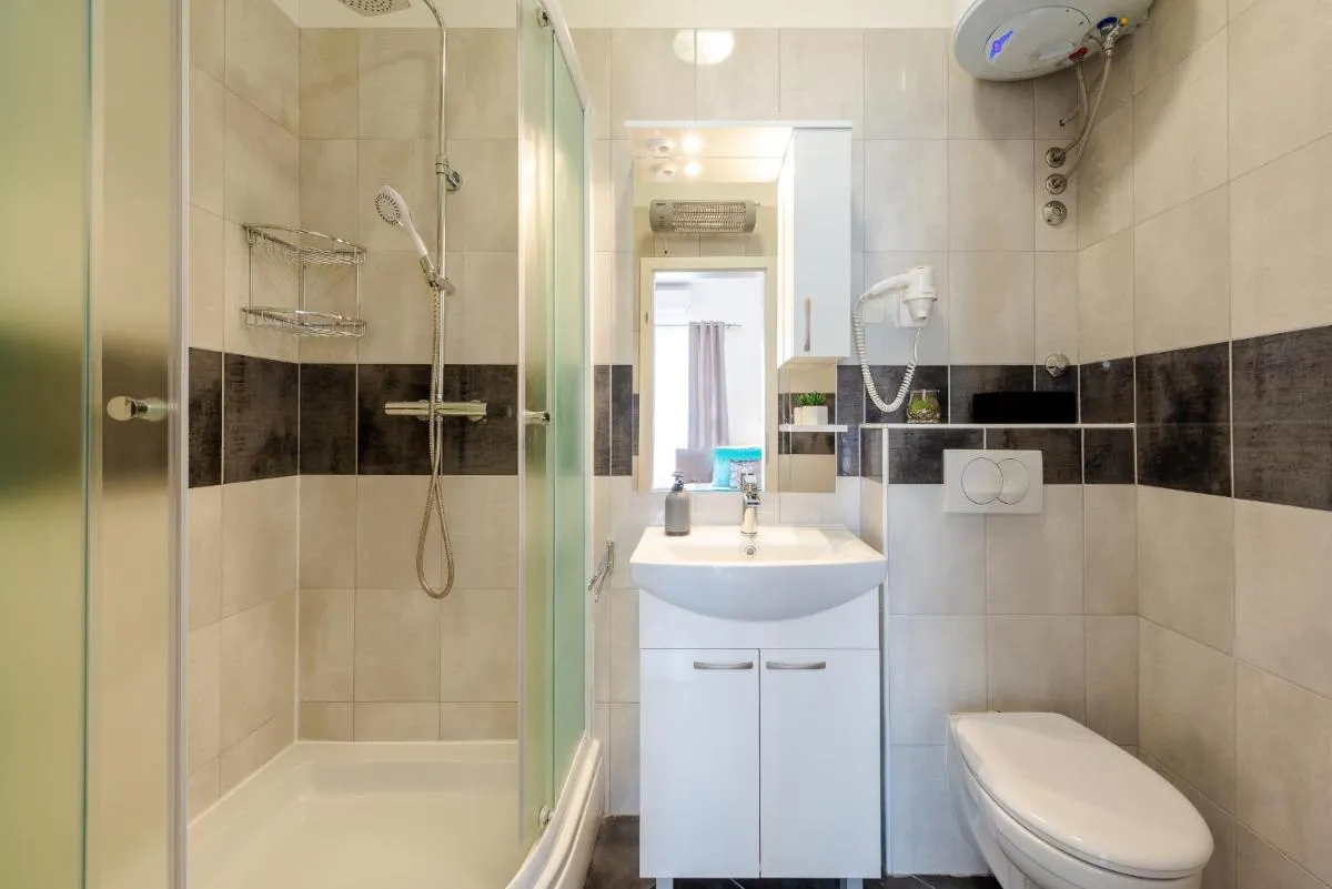 Image 2 of Studio Apartment & Room TEN – Free parking