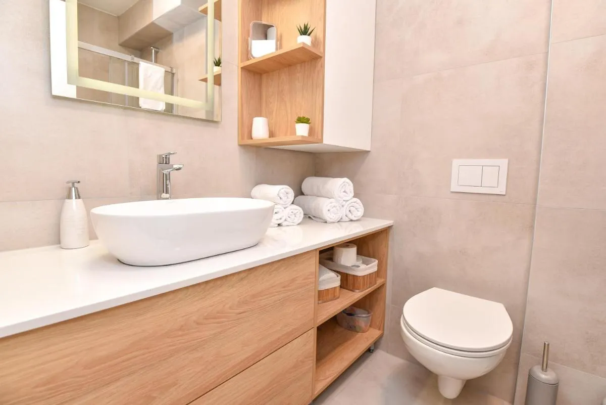 Image 2 of Studio apartment Bee One