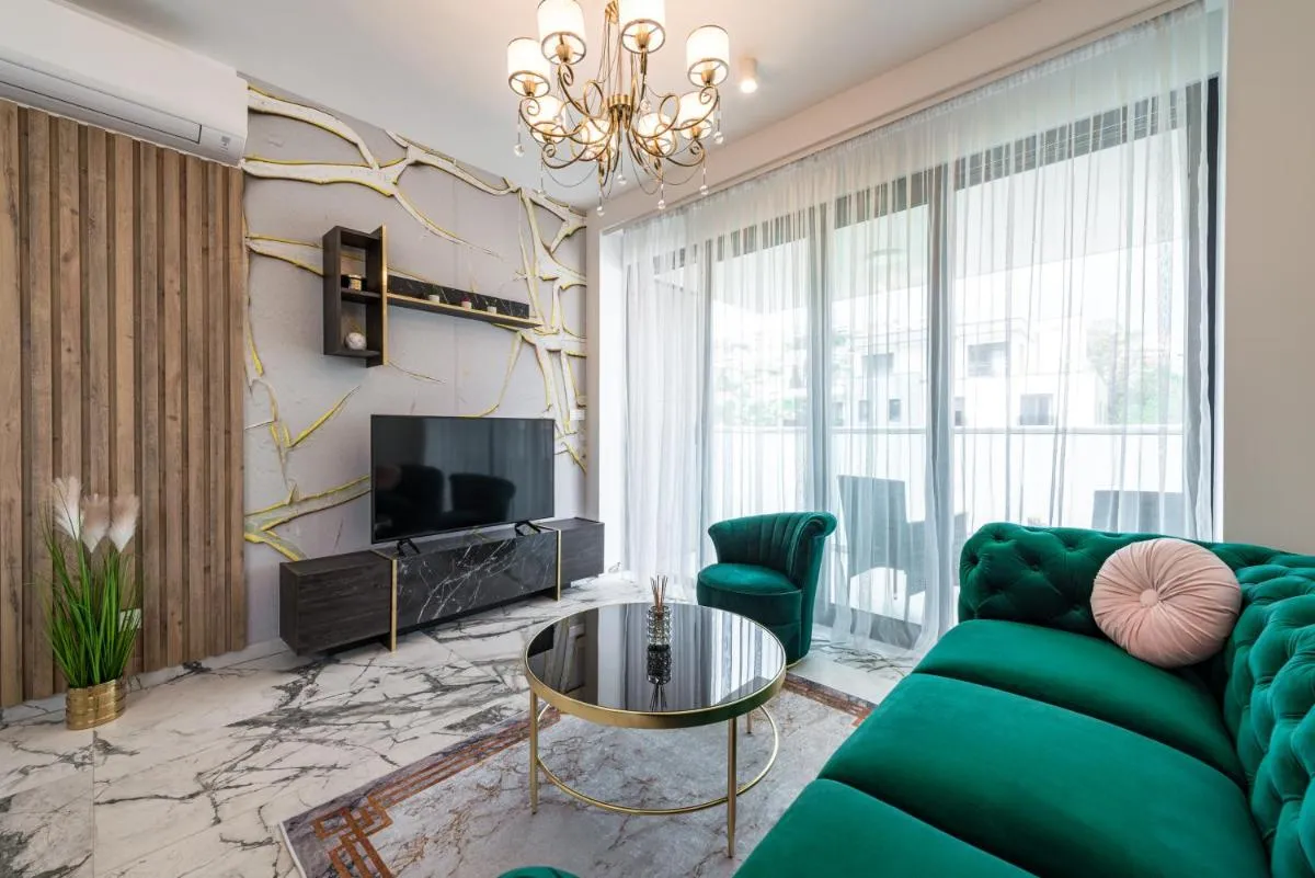 Image 4 of Stunning Luxury Apartment Royal Glamour