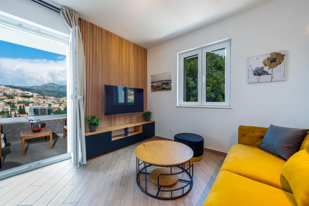Image 3 of Sunset Luxury Residence II
