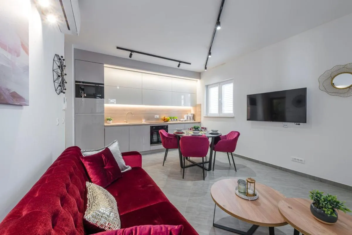 Image 4 of Sunset Premium Residence I