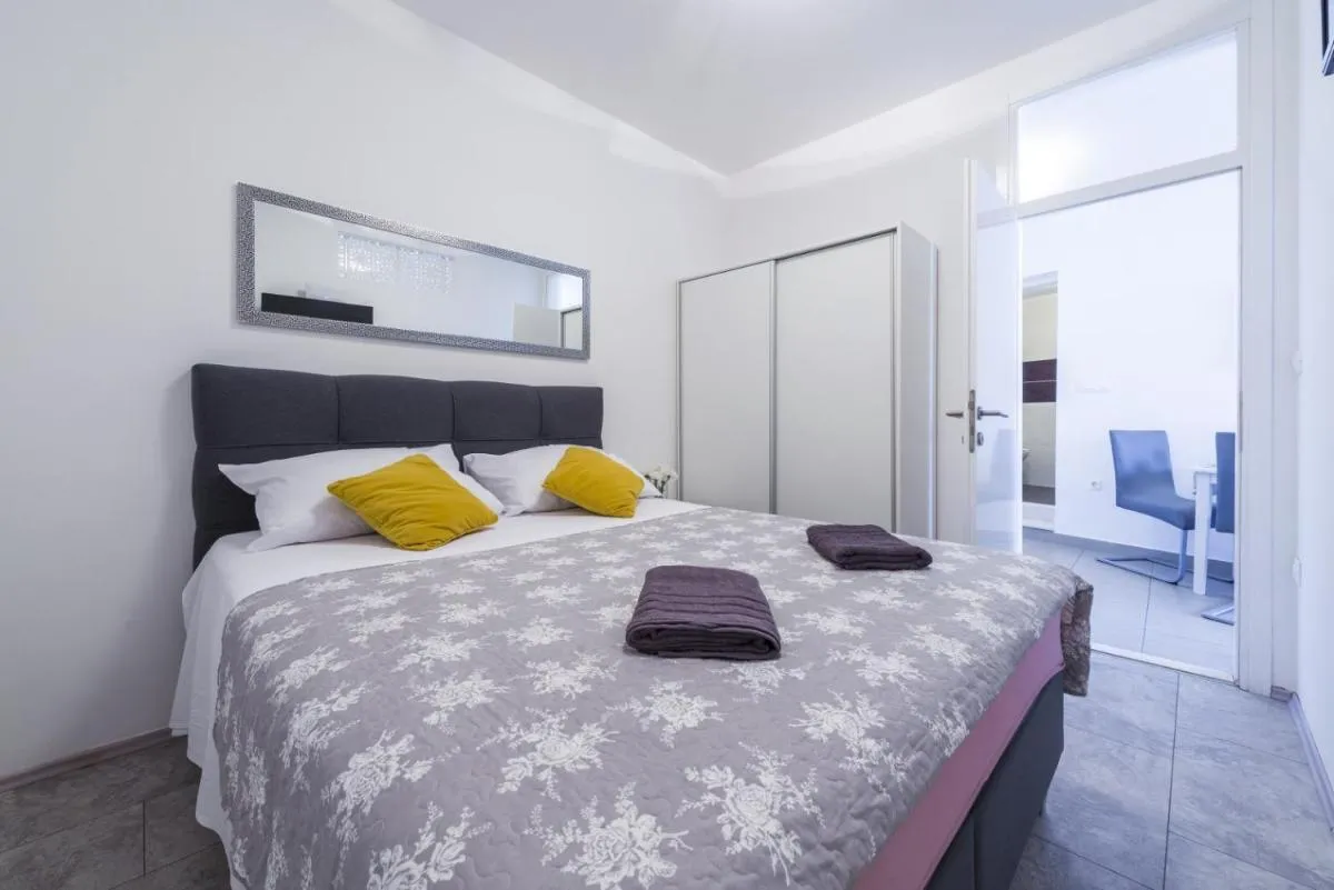 Image 1 of Tinker Bell Apartment