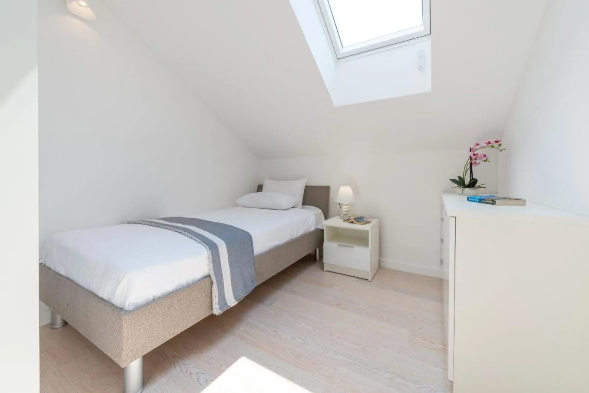 Image 6 of TopDeck Exclusive Apartment
