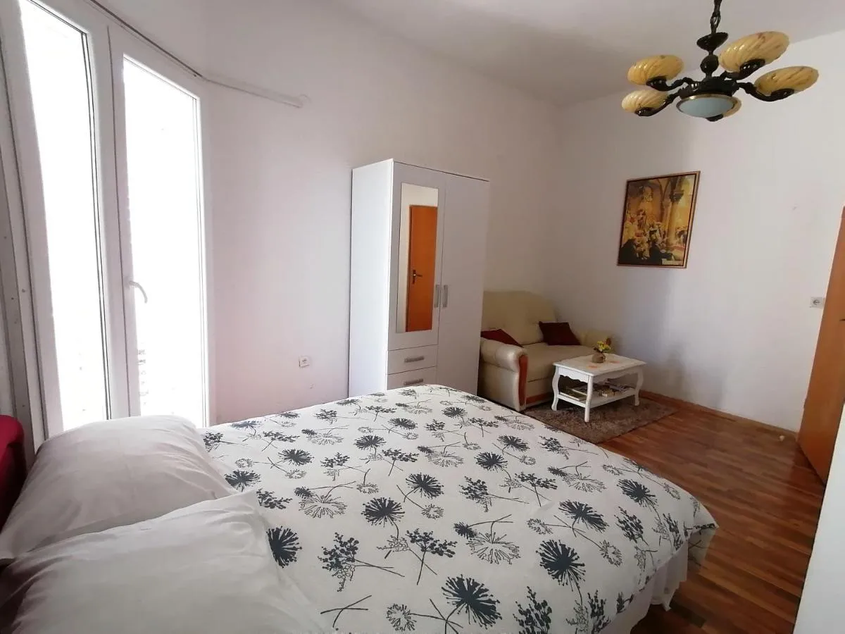 Image 6 of Two-bedrooms apartment with balcony and sea view,near Old town