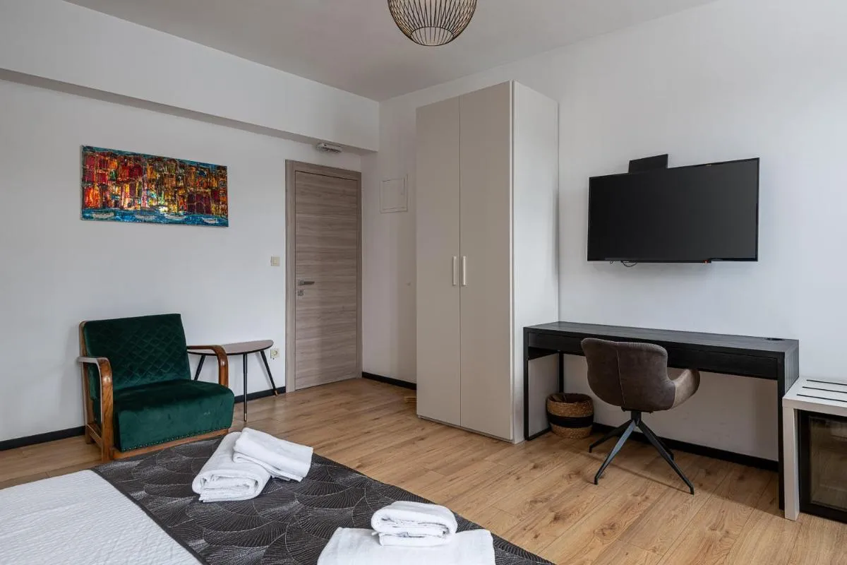 Image 4 of Urban&Veggie rooms