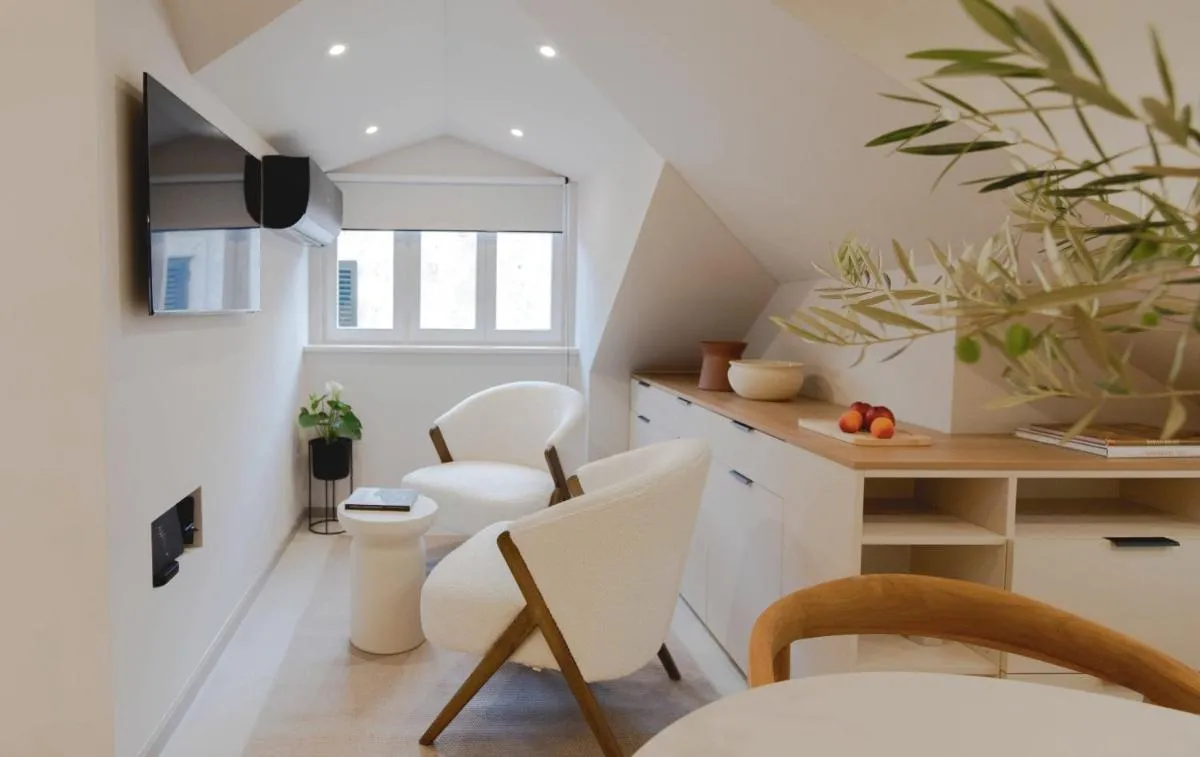Image 4 of Velut Home Bural
