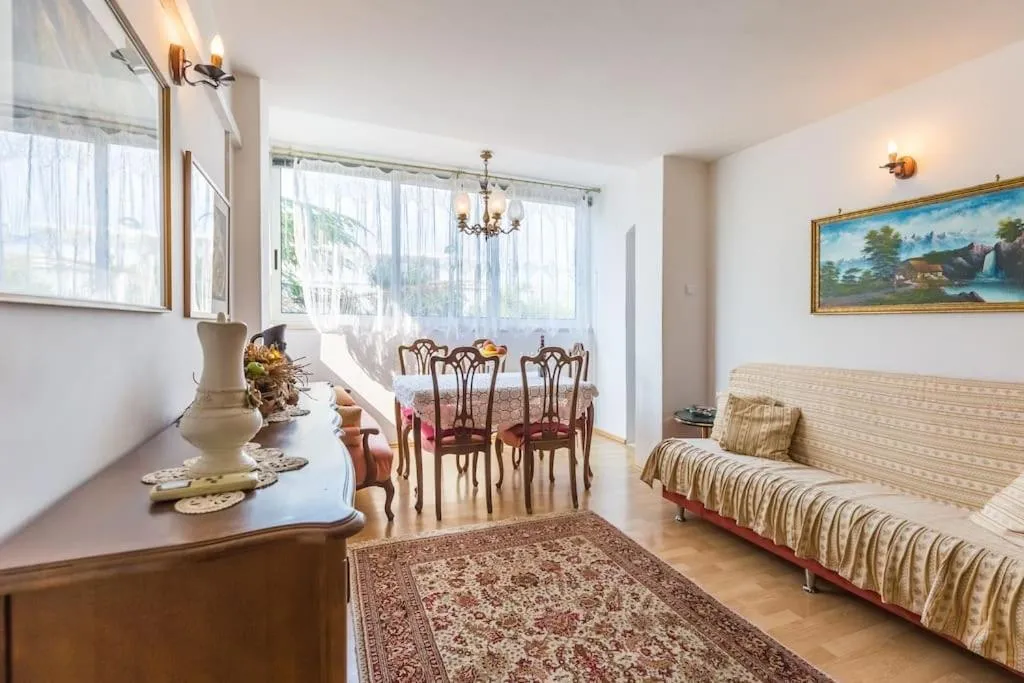 Image 2 of Vemar Apartment – Near the beach, Private parking