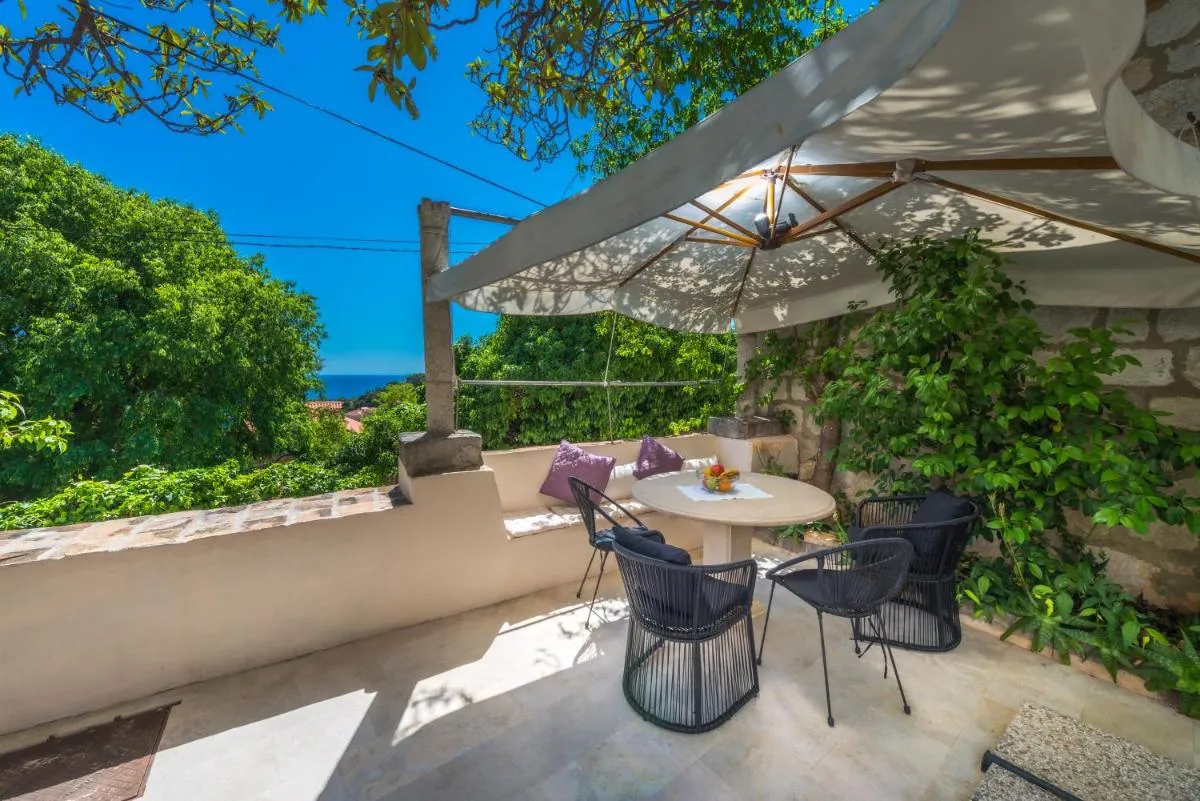 Image 6 of Villa Flores Garden