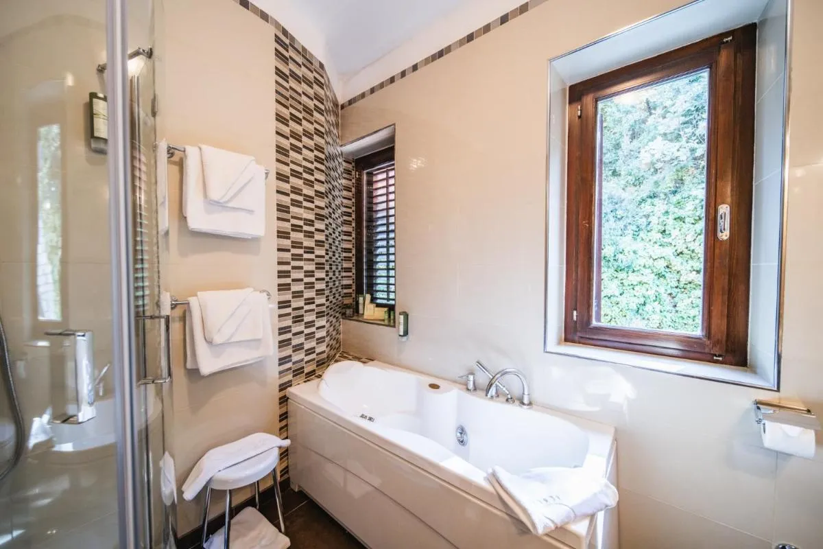 Image 2 of Villa Franica