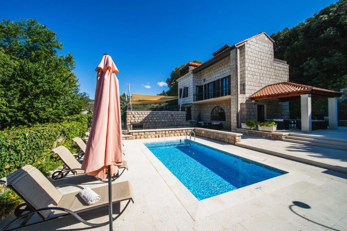 Image 3 of Villa Franica