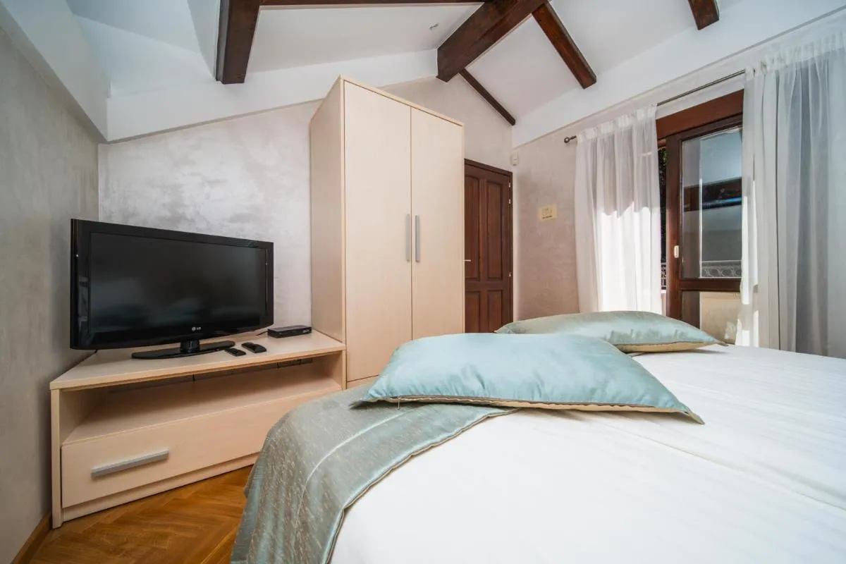 Image 1 of Villa Franica