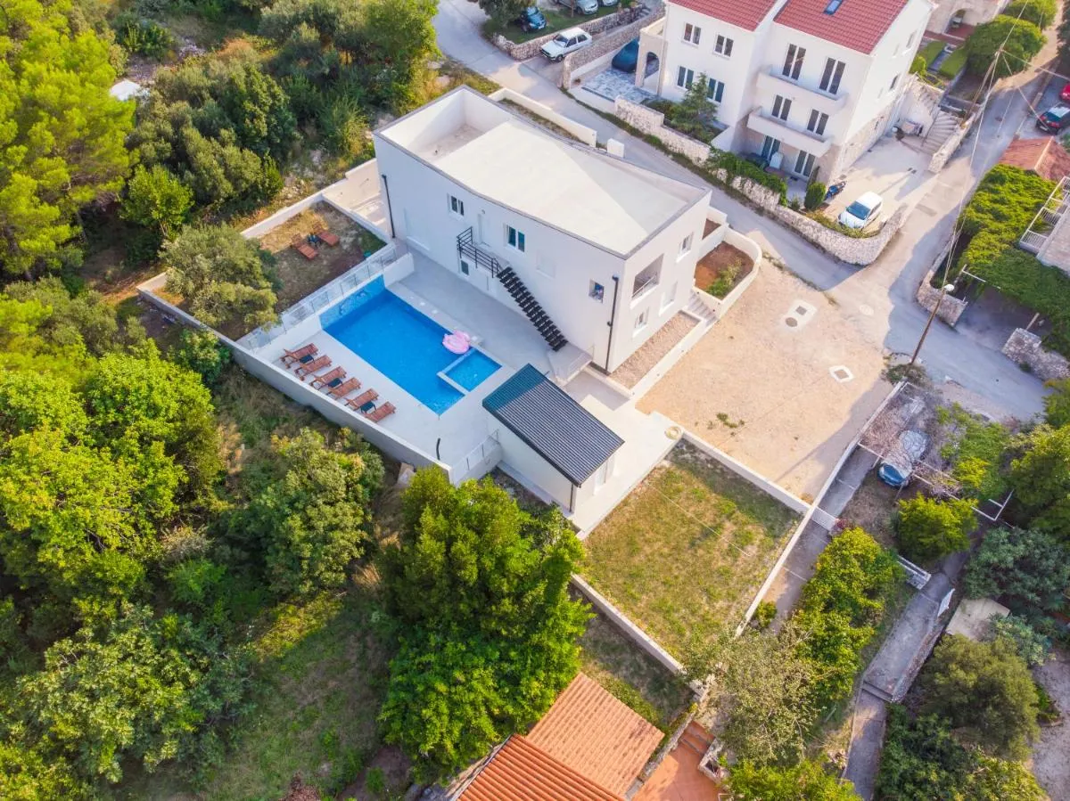 Image 3 of Villa Olivila