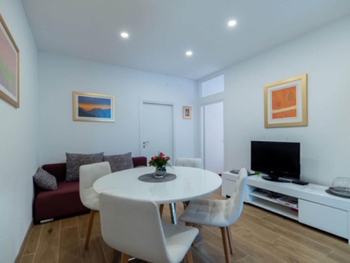 Image 4 of 2 bedroom apartment with terrace