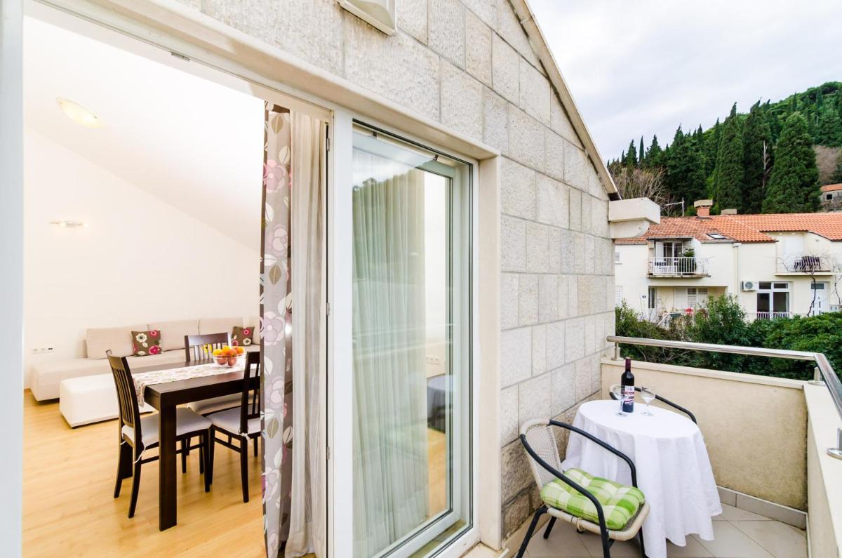 Image 3 of A3-relax Nice Duplex Apartment Close to the Sunset Beach
