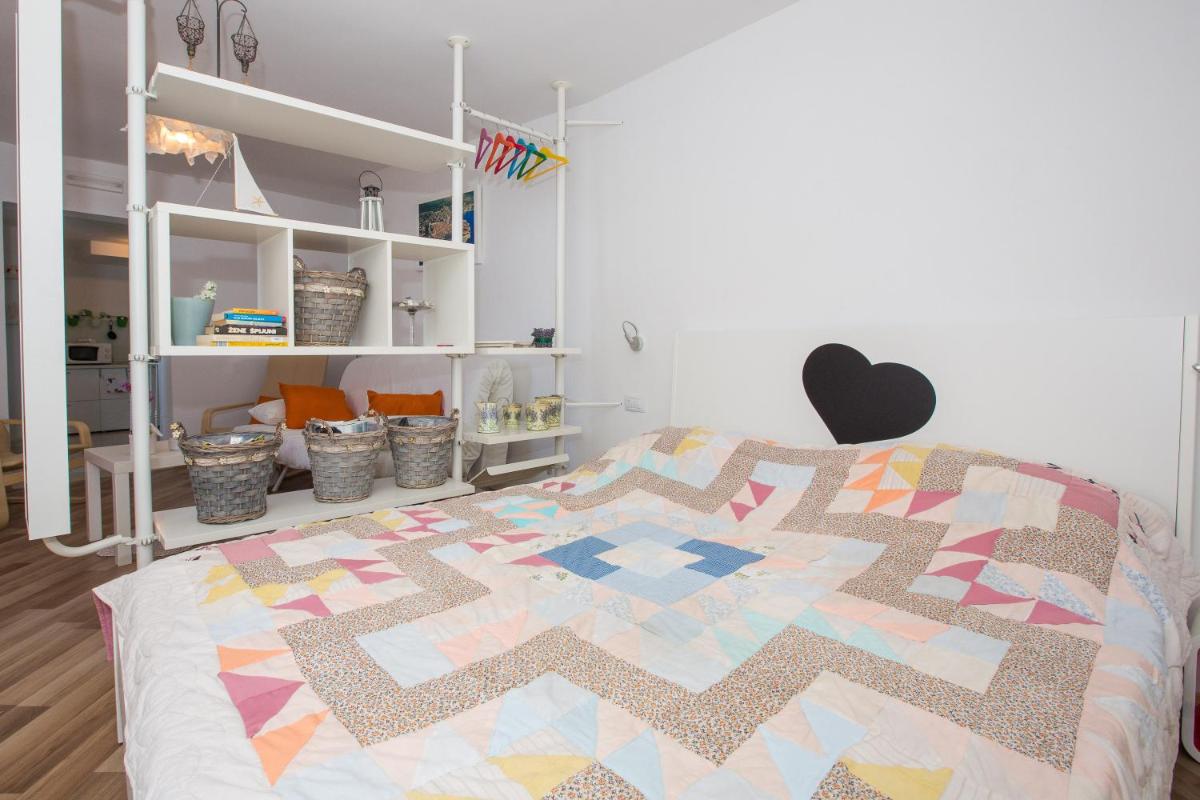 Image 1 of A bright hideaway