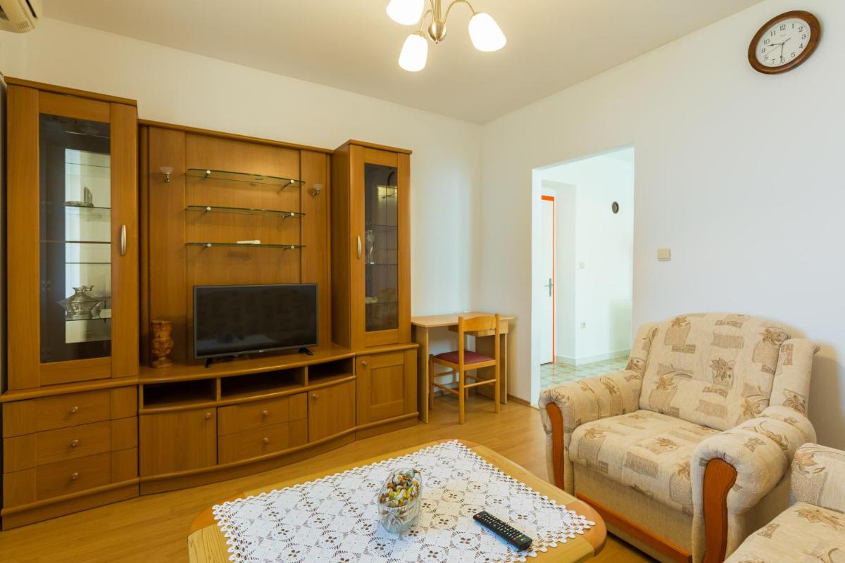 Image 4 of Anika Apartment
