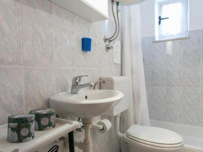 Image 2 of Apartment Anita Gru – One-Bedroom Apartment with Balcony