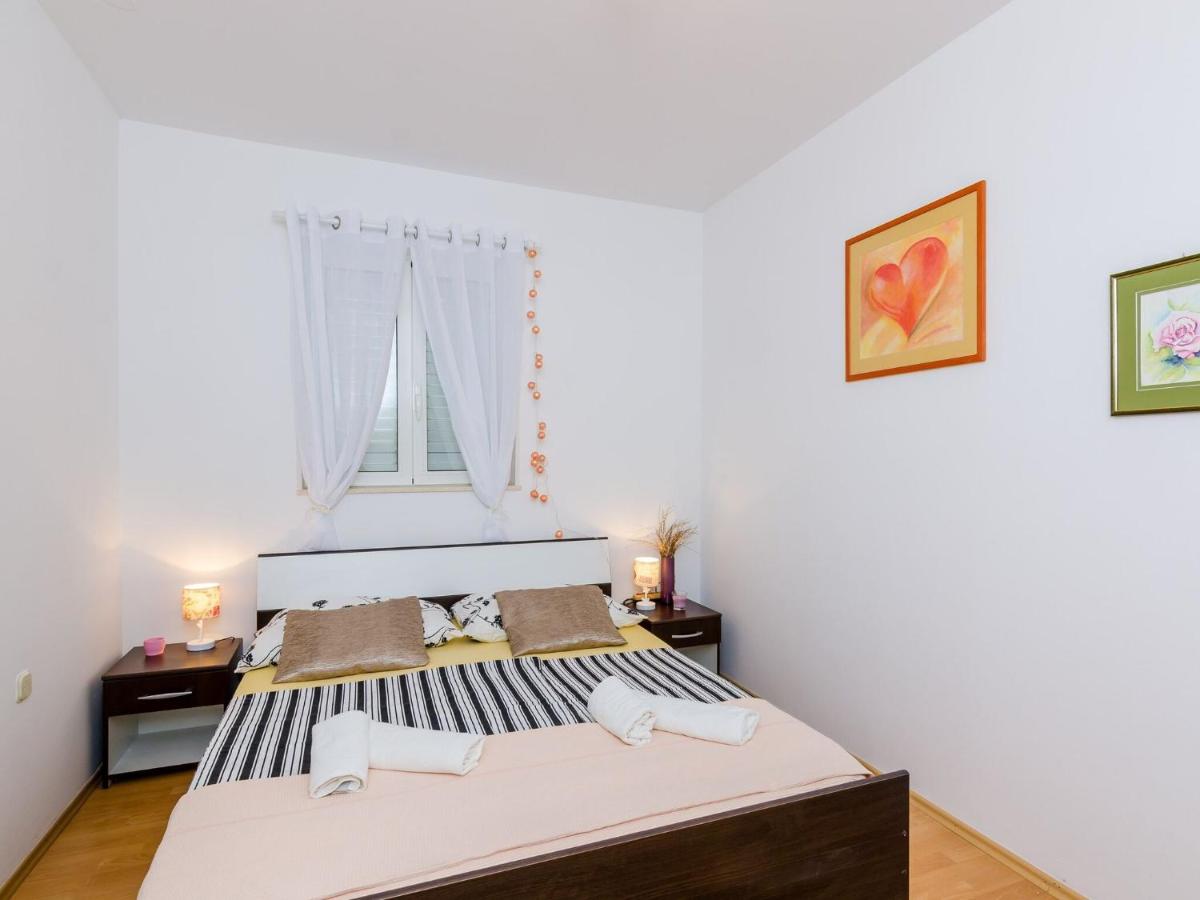 Image 1 of Apartment Antej – One Bedroom Apartment with Terrace and City View