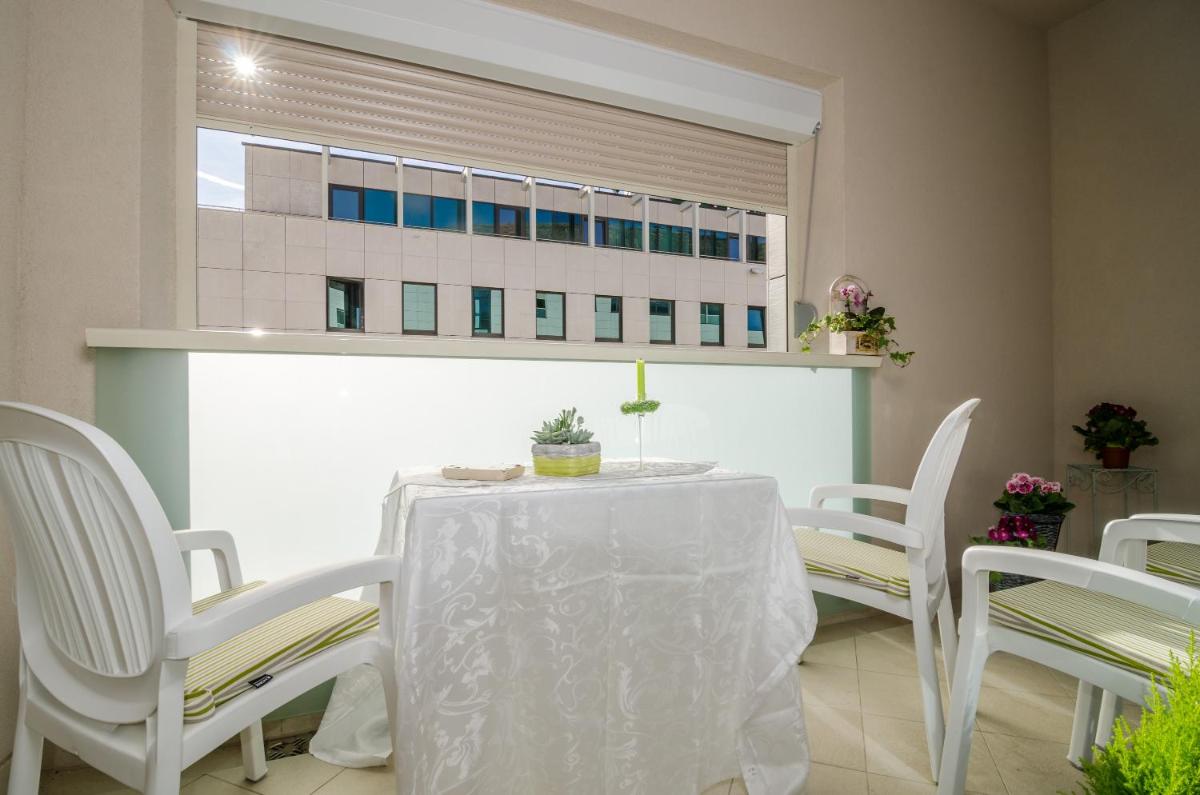 Image 3 of Apartment Atlant