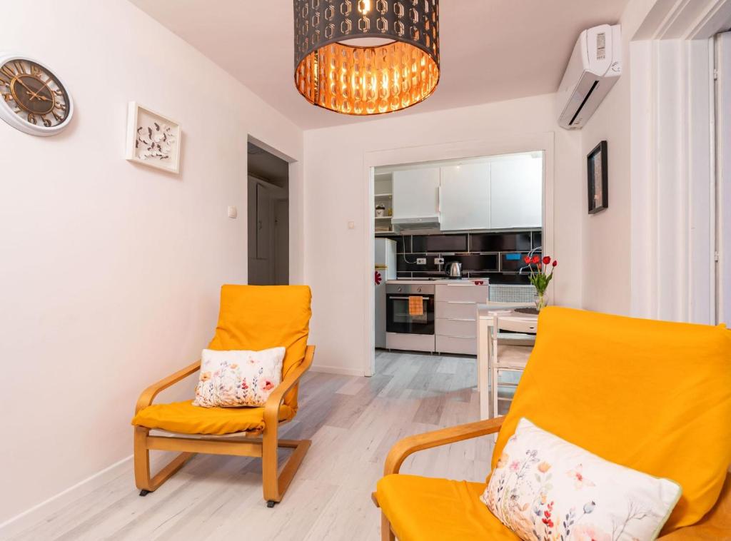 Image of Apartment Butterfly