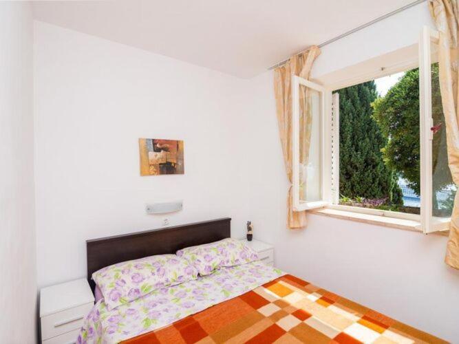 Image 1 of Apartment Charming Arena – One Bedroom Apartment with Terrace and Sea View