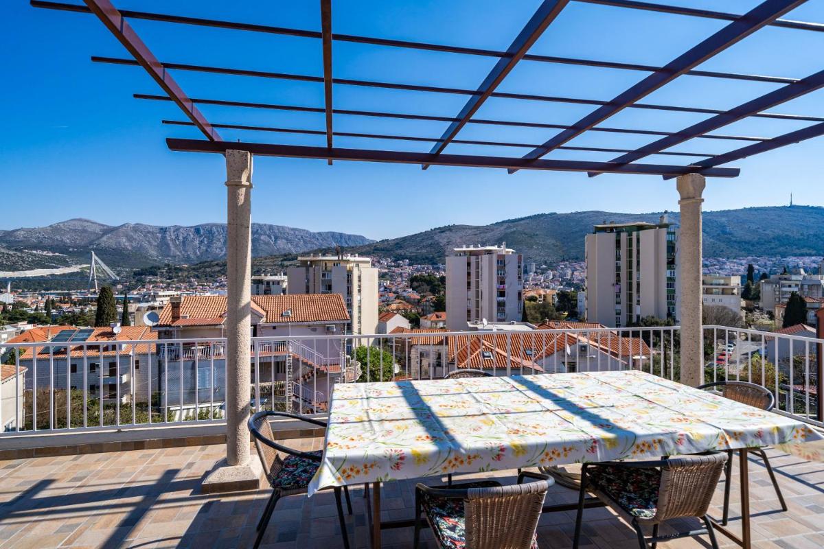 Image 1 of Apartment Dorica