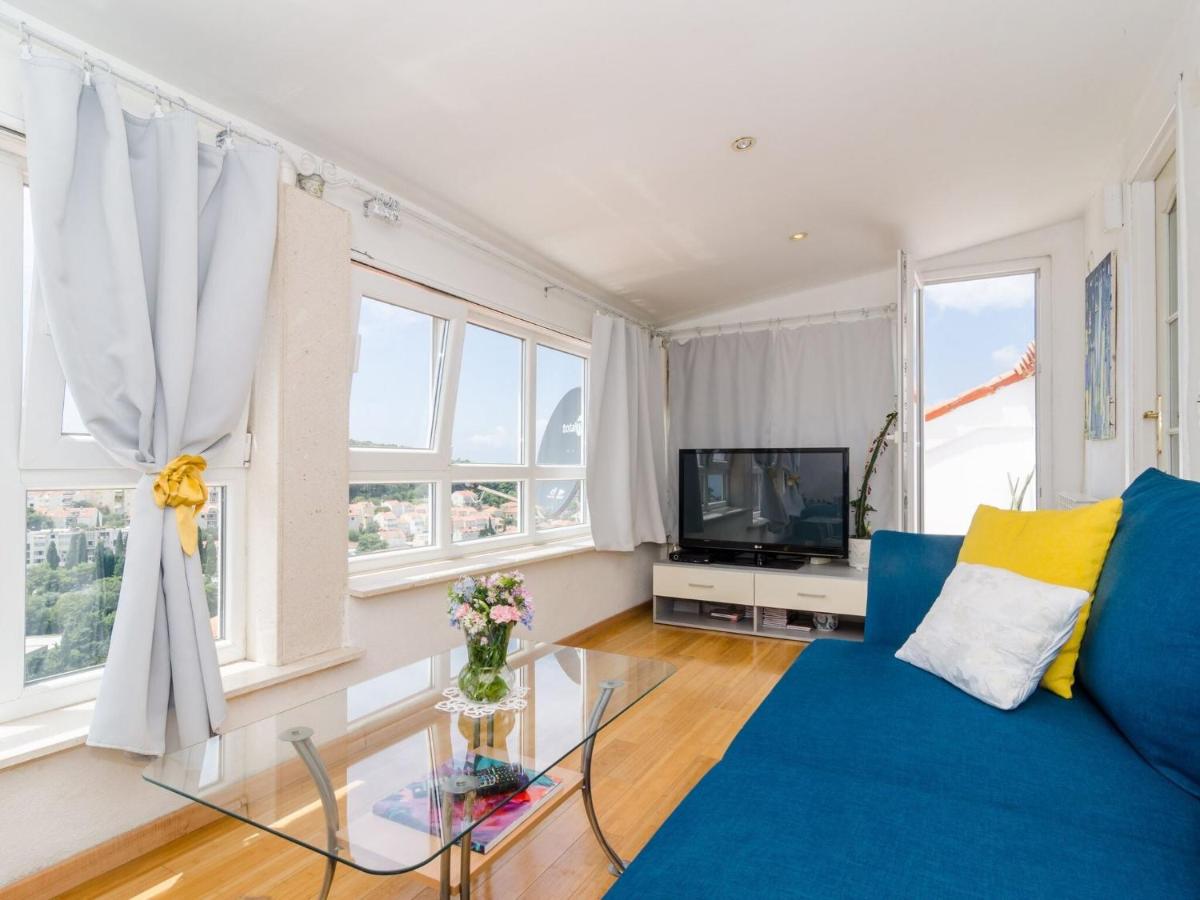 Image 4 of Apartment Emma – Two Bedroom Apartment with Balcony and Sea View
