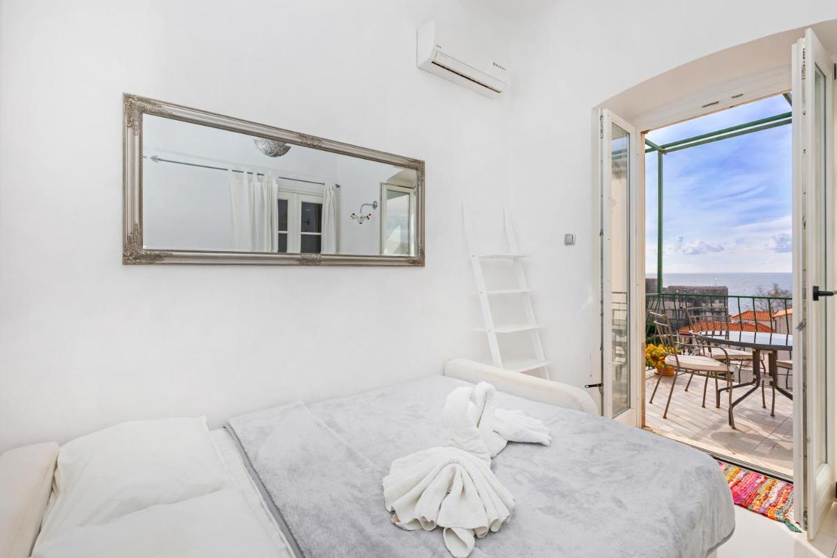 Image 1 of Apartment Entre les jardins