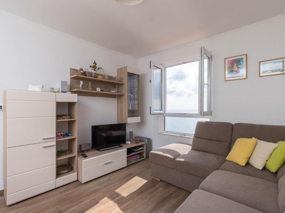 Image 4 of Apartment Gigi – Two Bedroom Apartment with Terrace and Sea View