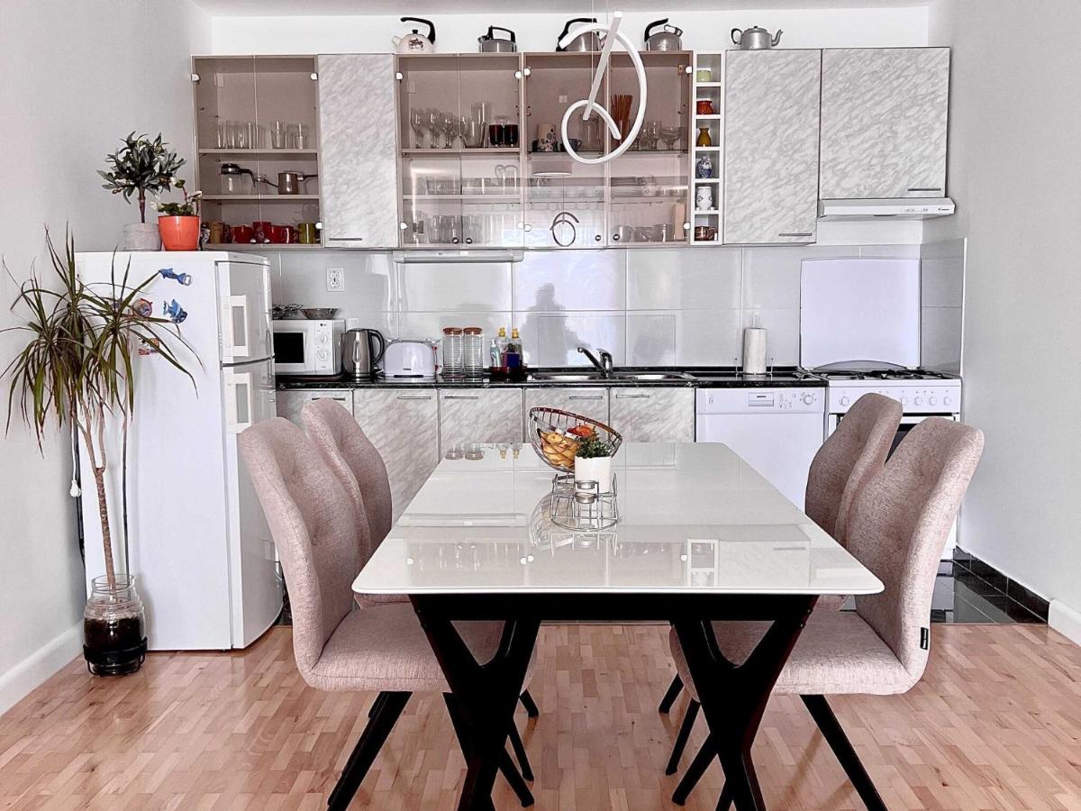 Image 6 of Apartment Lana – Two Bedroom Apartment with Terrace and Sea View