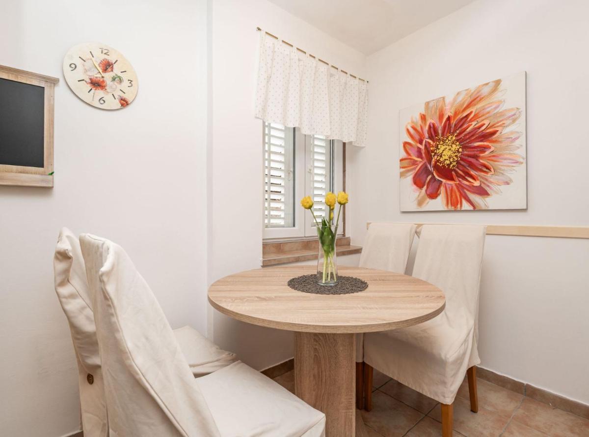 Image 1 of Apartment Lolo