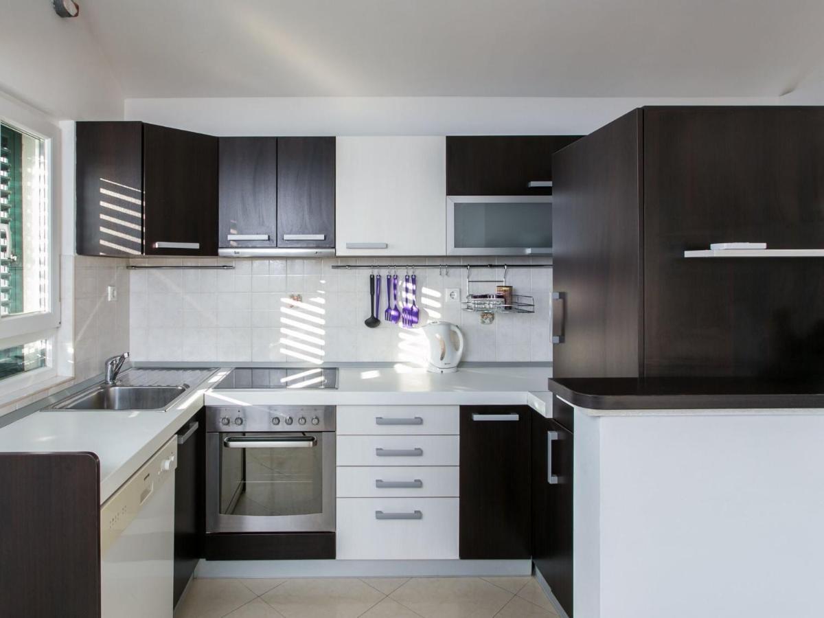 Image 3 of Apartment Marlo – Two-Bedroom Apartment with Balcony Top Floor