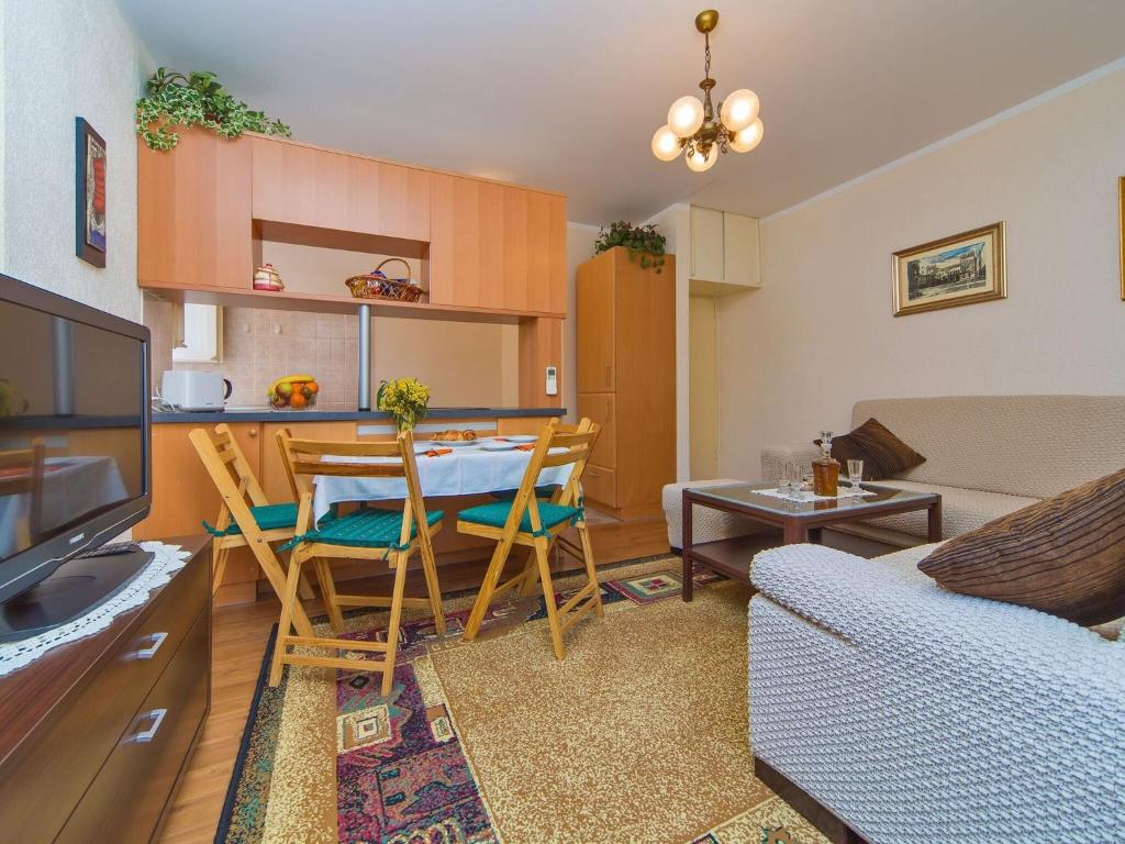 Image of Apartment Maru – Two Bedroom Apartment with City View A4
