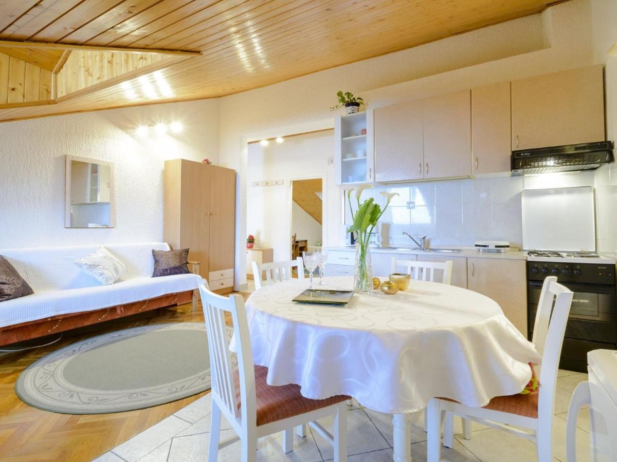 Image 3 of Apartment Matic – Two-Bedroom Apartment