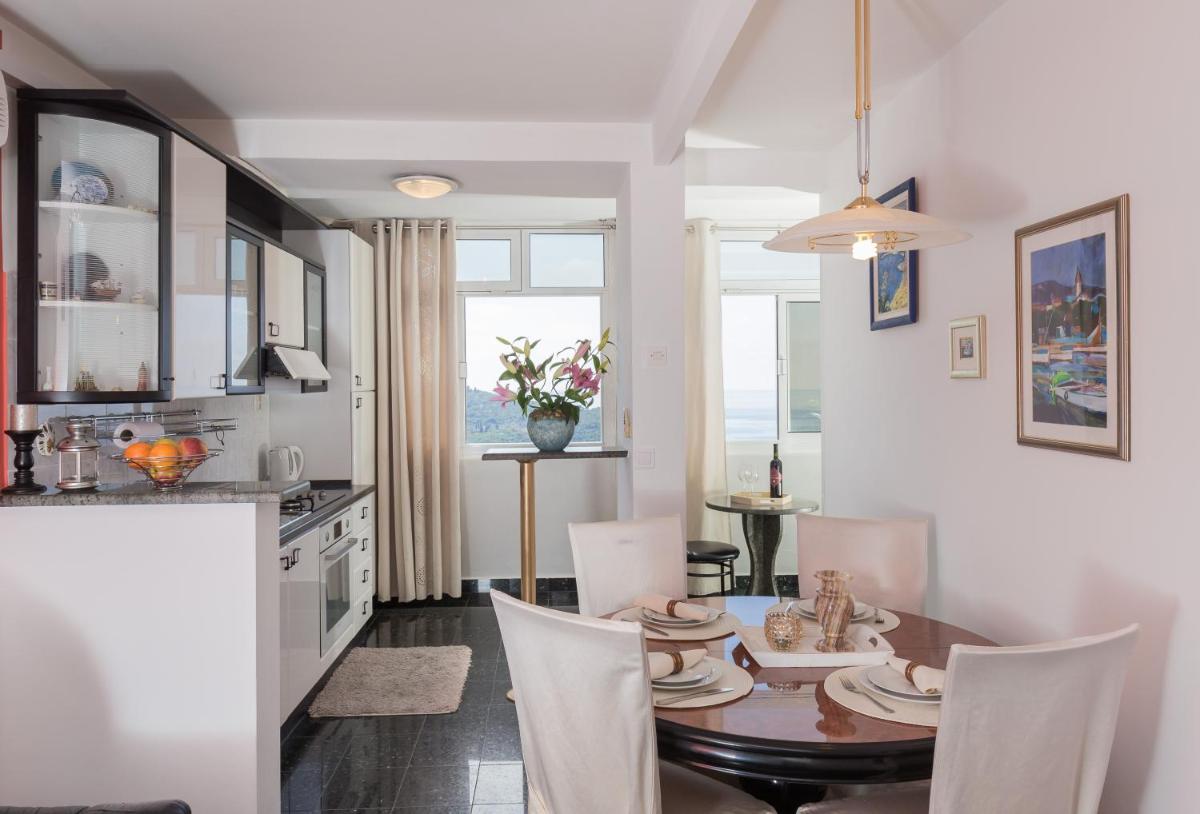 Image 2 of Apartment Merivo