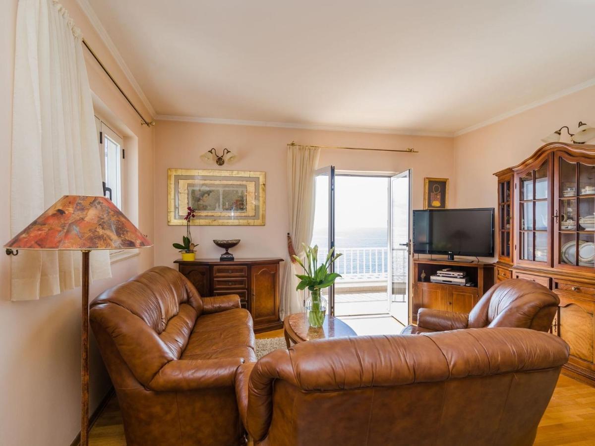 Image 4 of Apartment Paco – Three-Bedroom Apartment with Balcony and Sea View