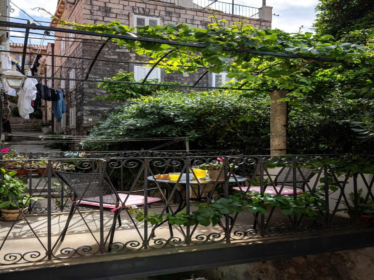 Image 4 of Apartment Taura – Studio Apartment with Balcony and Old City View