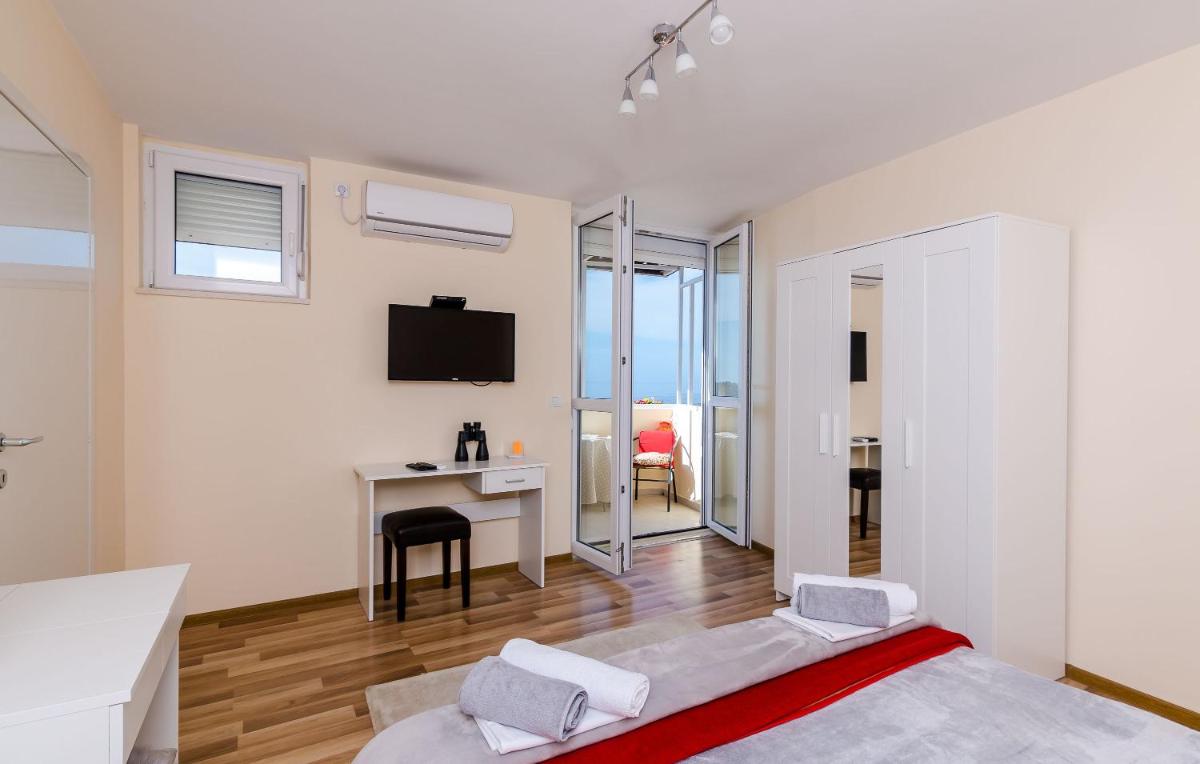 Image 3 of Apartment Vedrana