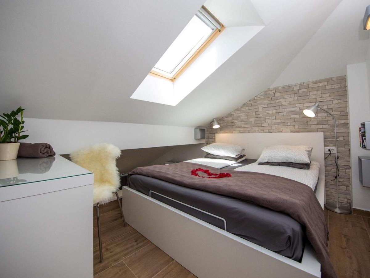 Image 1 of Apartment Velvet – Studio Apartment with Hot Tub
