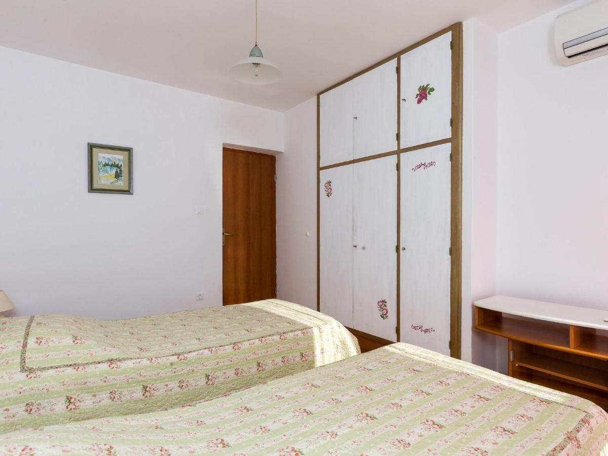 Image 1 of Apartment Ventula – Two Bedroom Apartment with Sea View