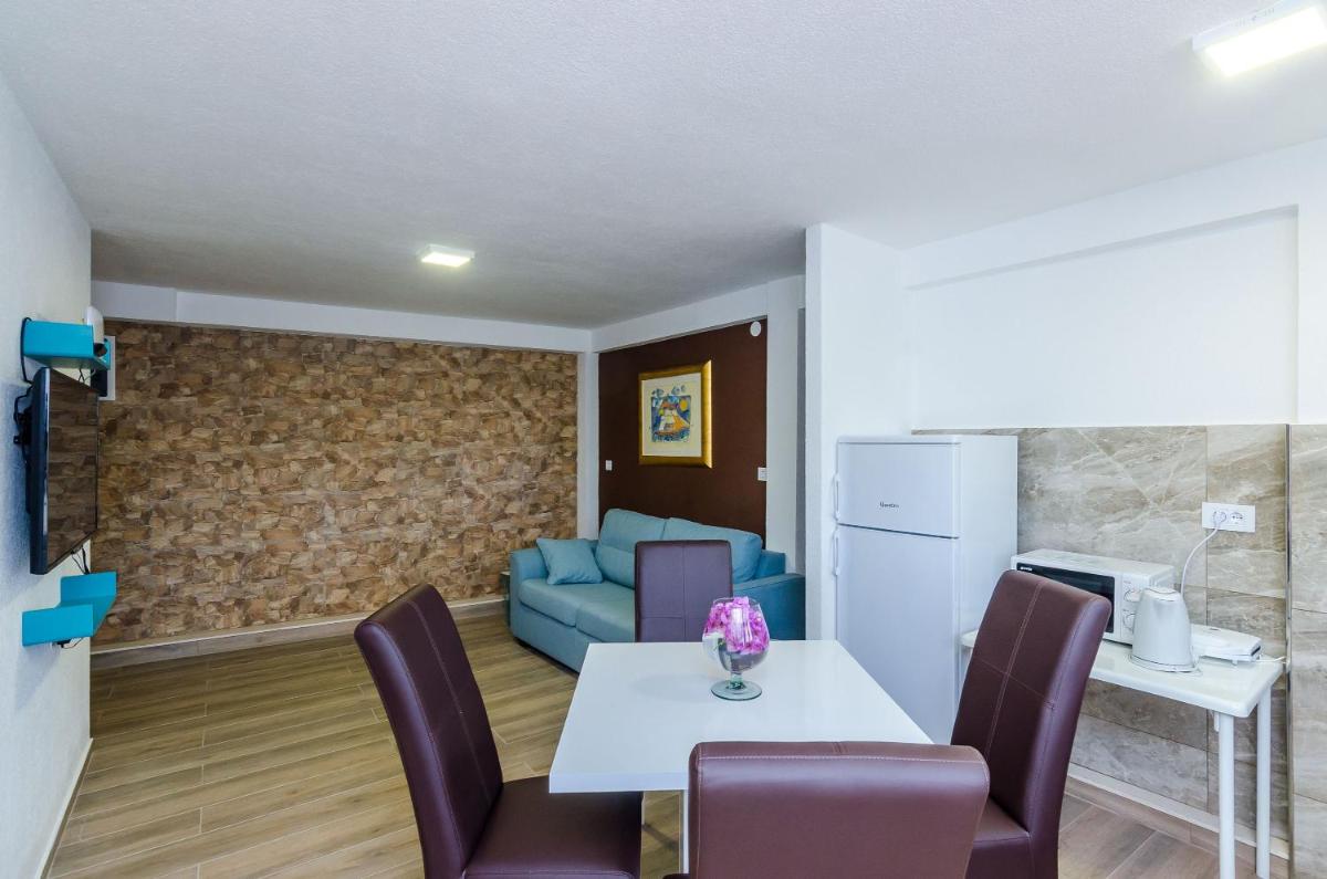 Image 4 of Apartments Paula